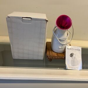 Beauty Tools Facial Steamer.